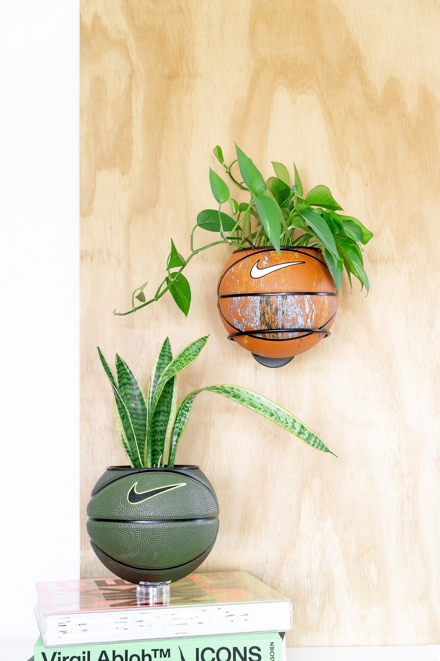 plntrs - Nike Swoosh Paint Splatter Skills Mini Basketball Planter - new ball with stand