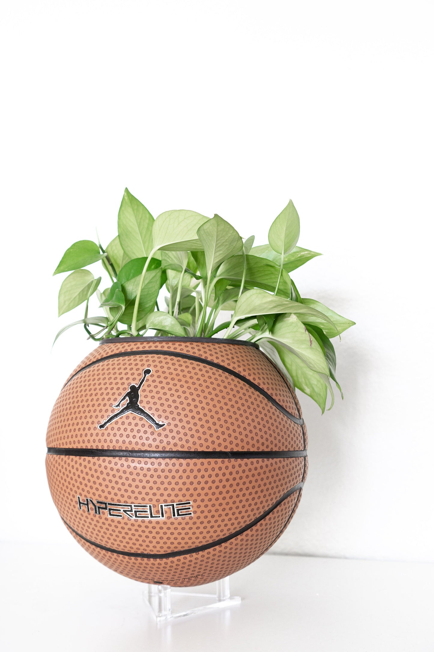 plntrs - Jordan Legacy Hyperelite Basketball Planter FULL SIZE - new ball with stand