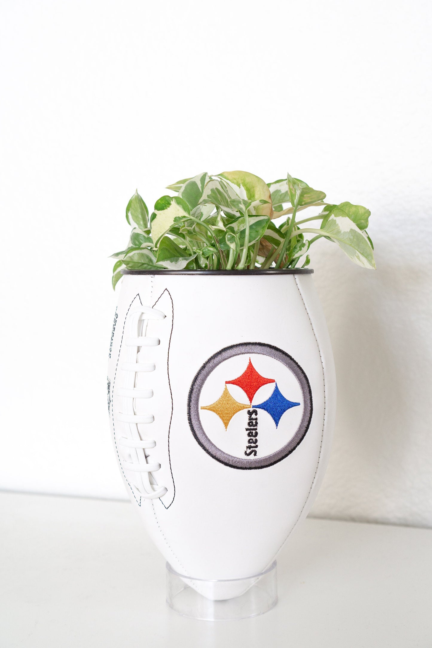 plntrs - NFL Pittsburgh Steelers Team Wilson Football planter Playoffs superbowl - with stand