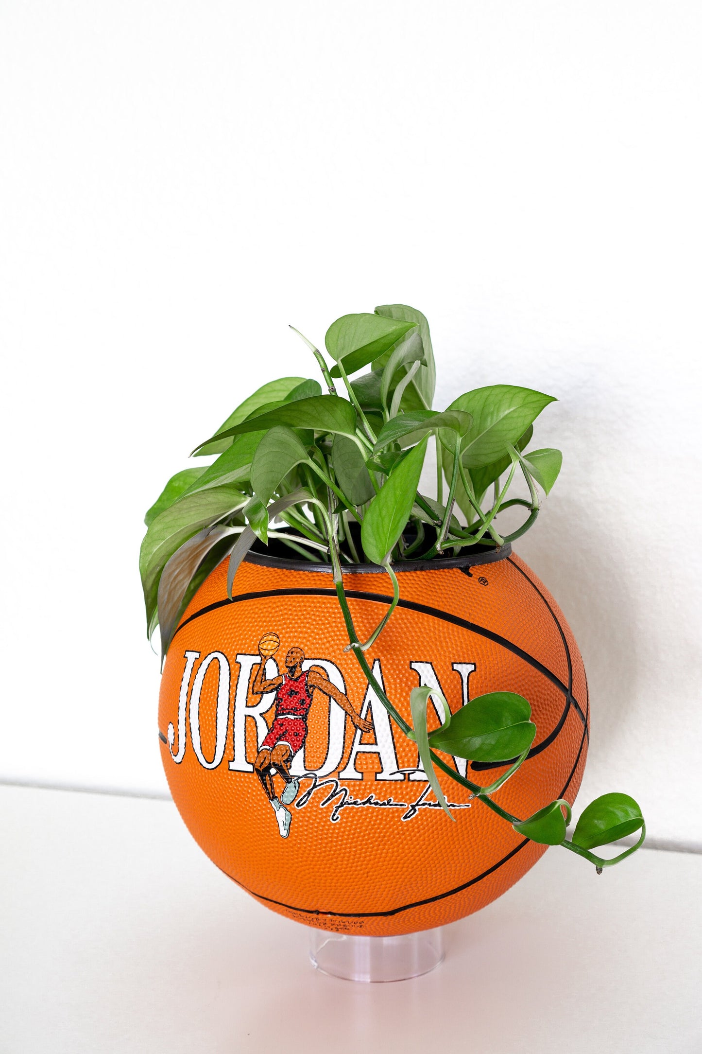 plntrs - Jordan Vintage 90s Wilson Basketball Planter FULL SIZE - new ball with stand