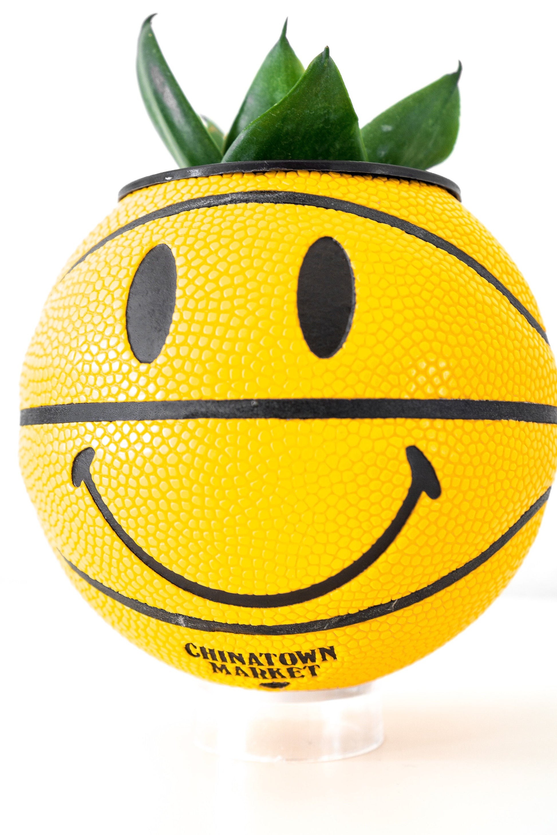 plntrs - Chinatown Market Smiley Face Mini Basketball Planter - new ball with stand