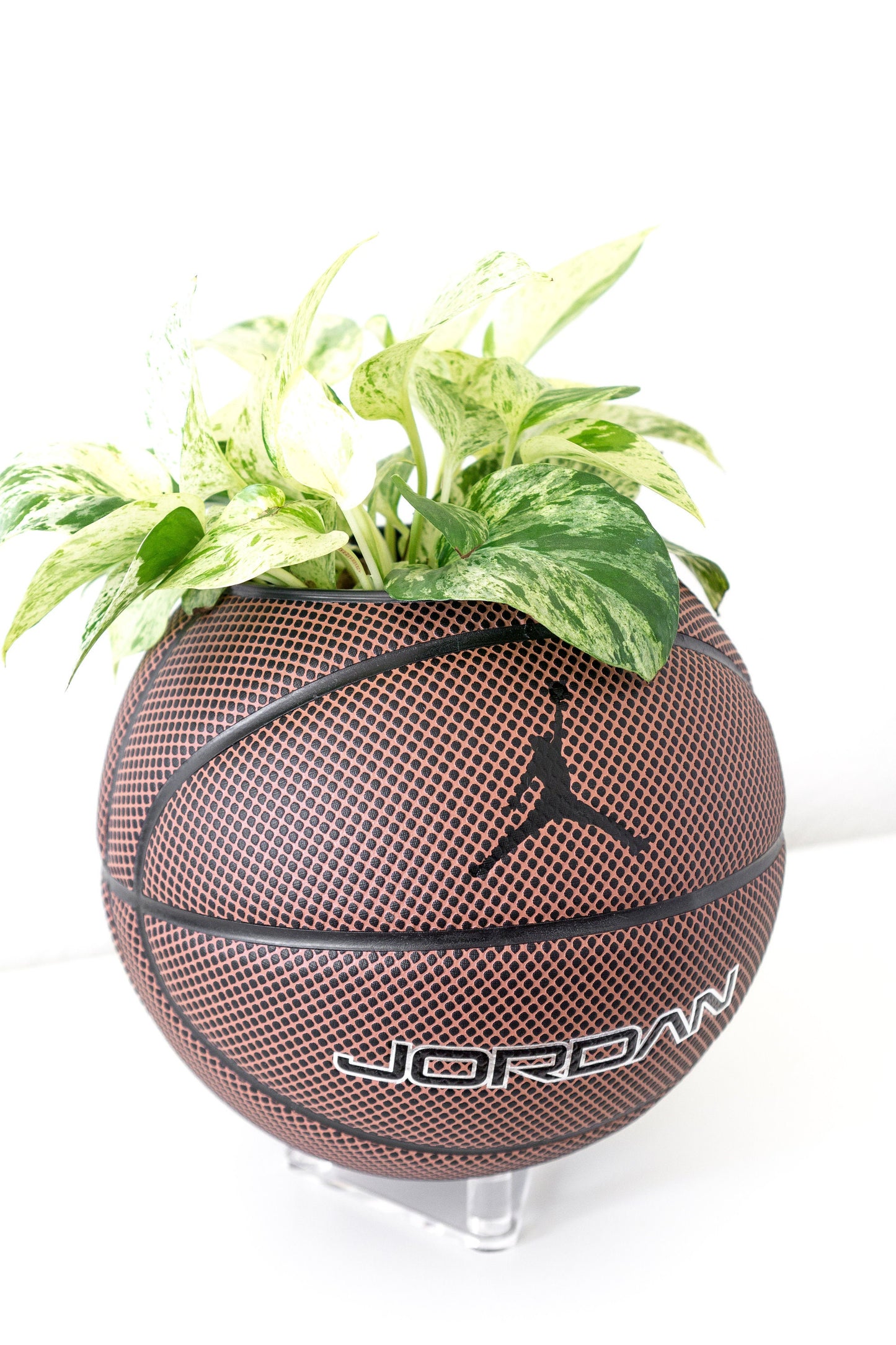 plntrs - Jordan Legacy Basketball Planter FULL SIZE - new ball with stand