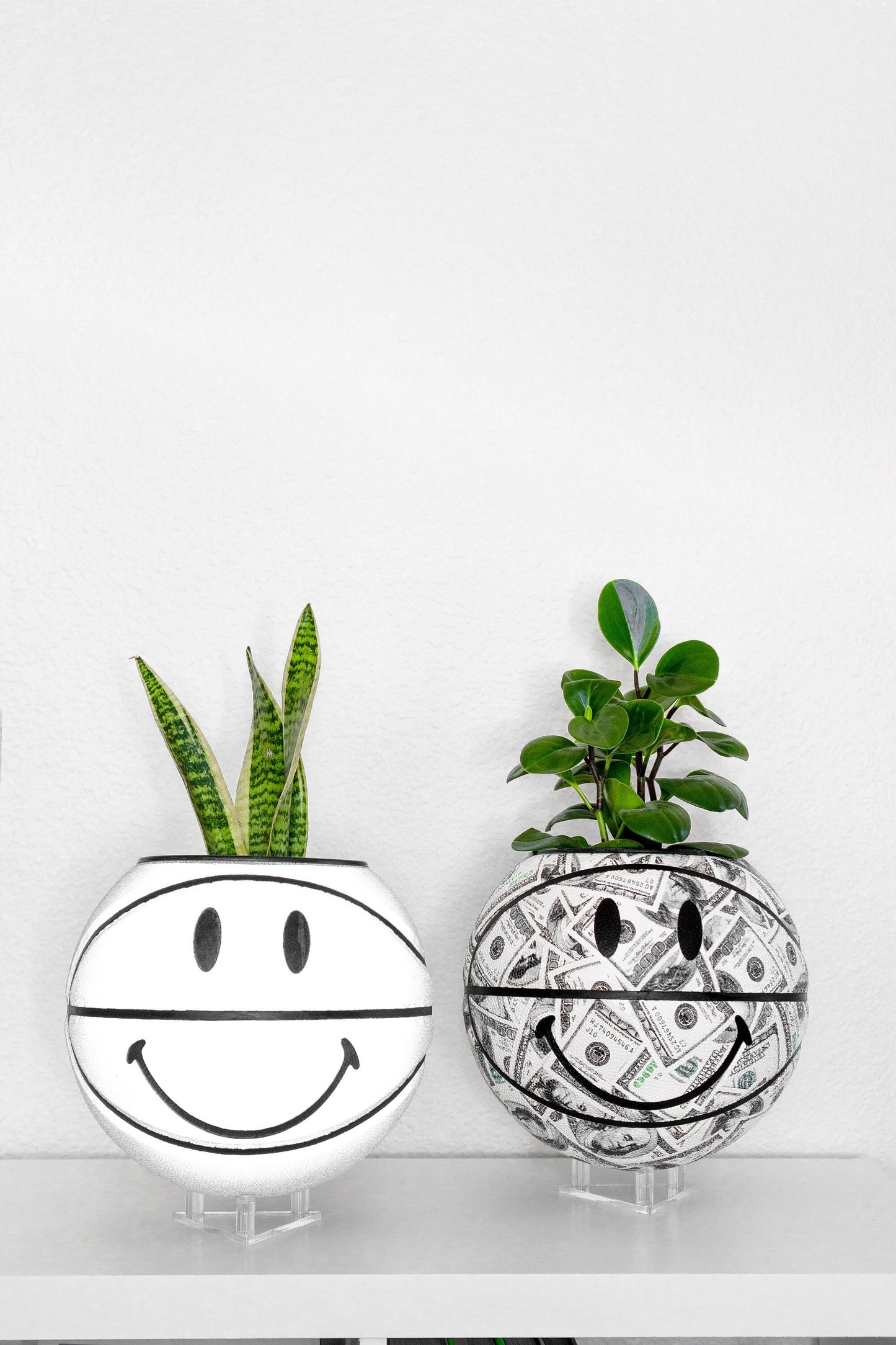 plntrs - Chinatown Market Smiley Face 3M reflective Basketball Planter FULL SIZE - new ball with stand