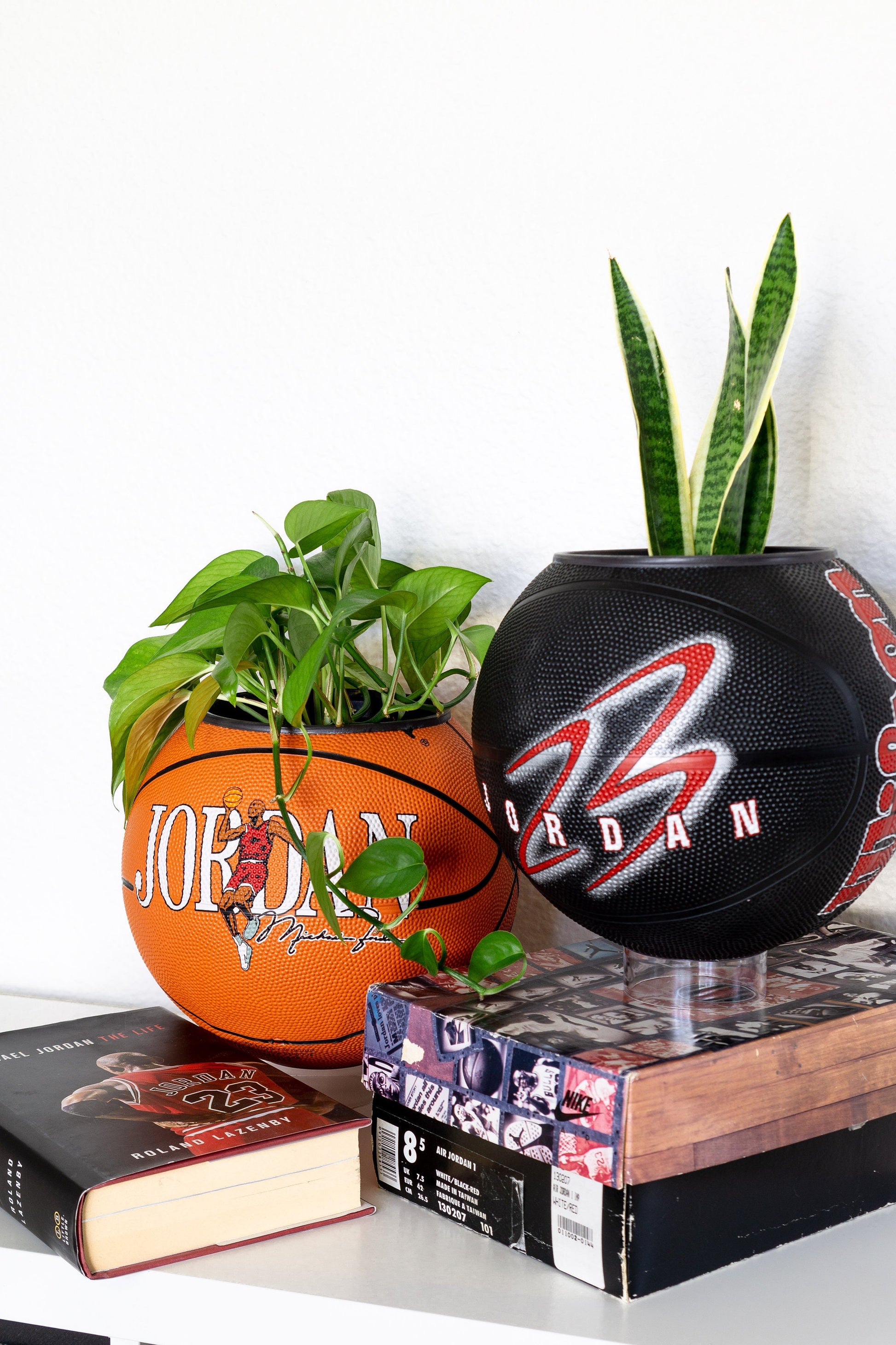 plntrs - Jordan Vintage 90s Wilson Basketball Planter FULL SIZE - new ball with stand