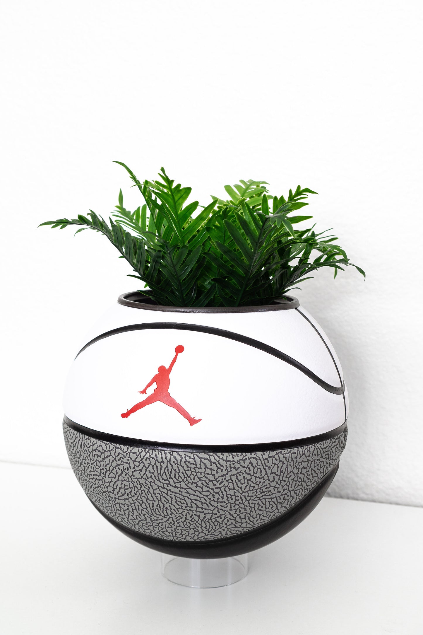 plntrs - Jordan 3 reimagined Basketball Planter FULL SIZE - new ball with stand